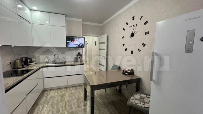 Продам 2-комнатную квартиру, 71 м²,                                                     Анапа